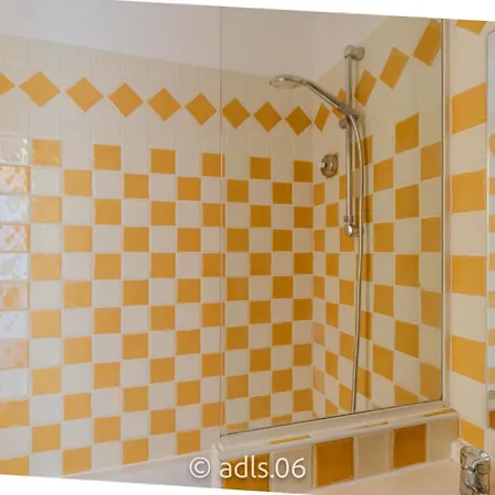 Apartmán Un De Charme Vue & Piscine D'exception *