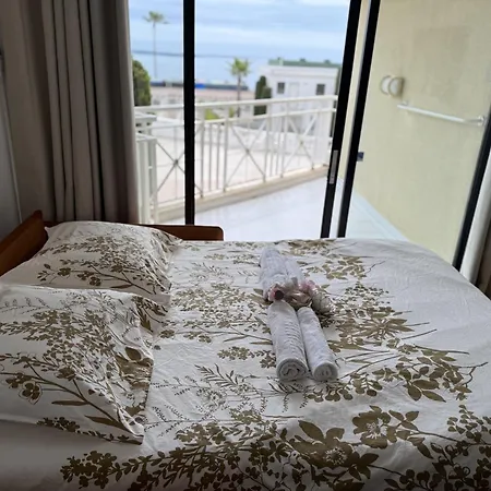 Apartmán Un De Charme Vue & Piscine D'exception *