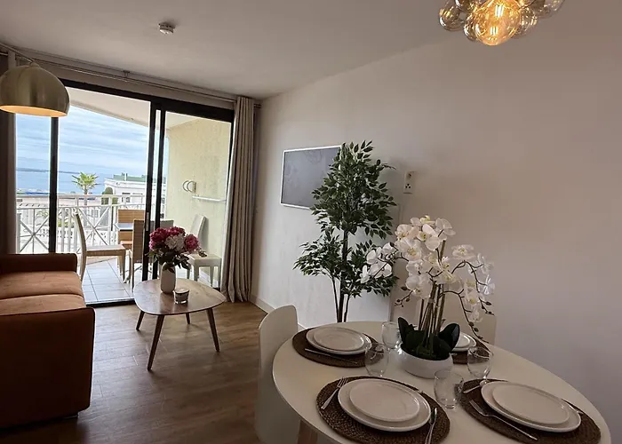 Un De Charme Vue & Piscine D'exception Cannes