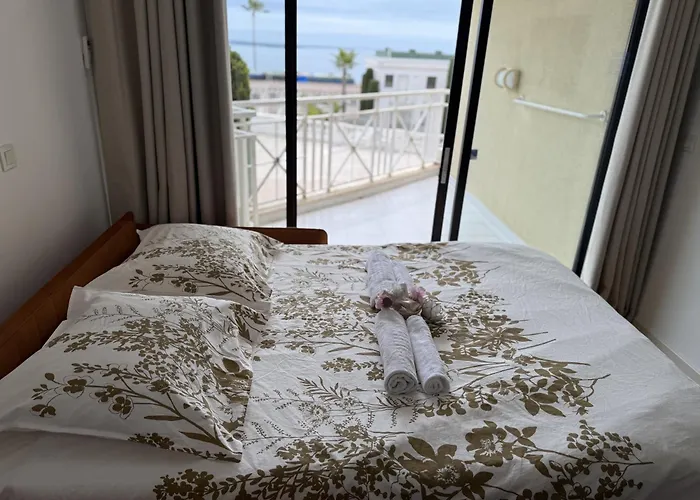 Apartman Un De Charme Vue & Piscine D'exception *